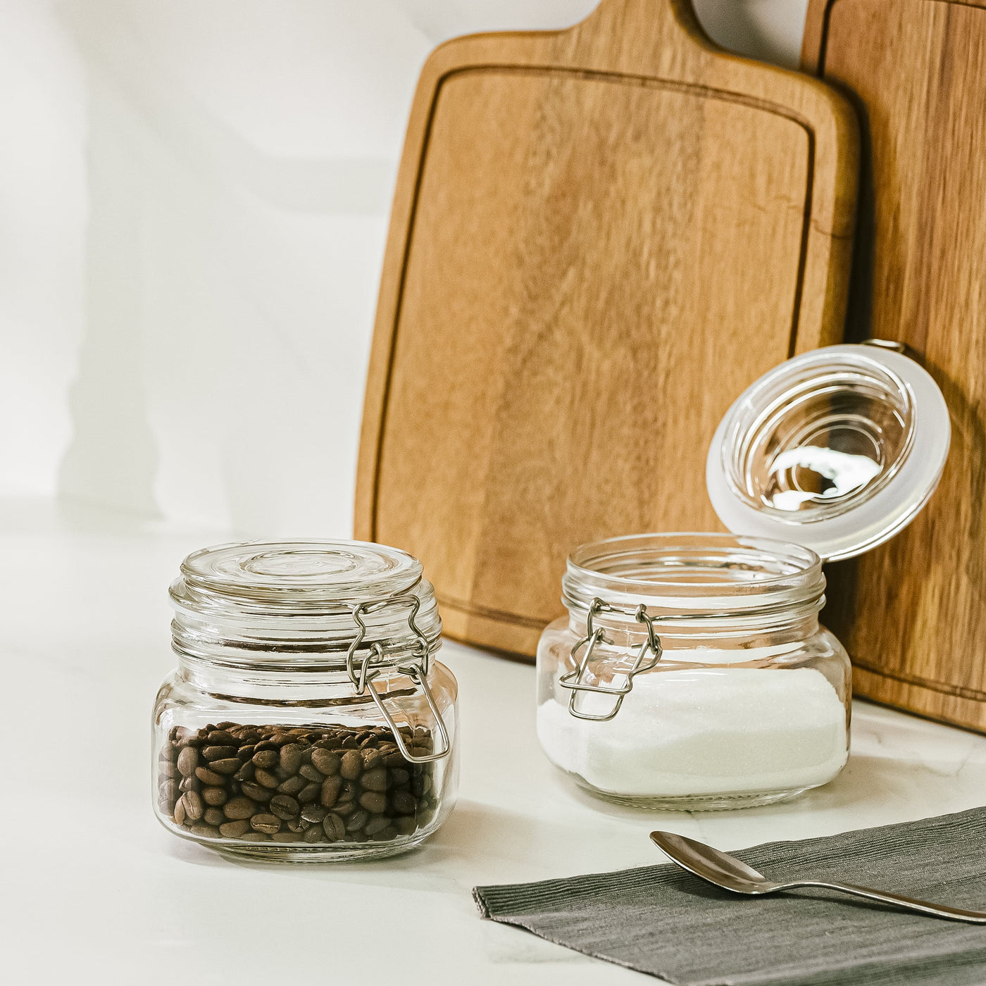 (2-pack) 17 Oz Glass Airtight Food Storage Jar Canister with Locking Lid, Pantry Organizer Container for Dry Food, Coffee, Sugar
