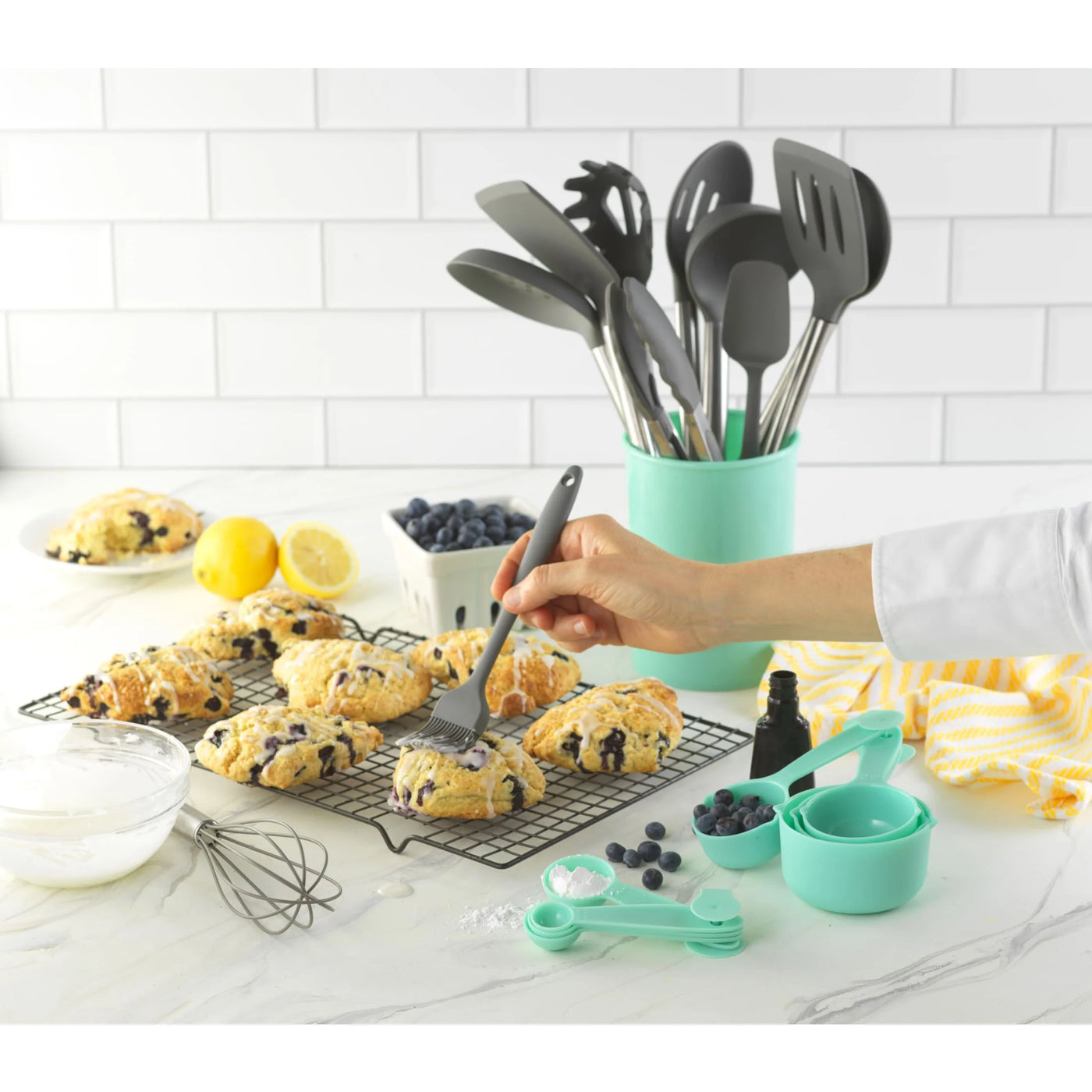 20-Piece Kitchen Tools and Gadget with Crock Set, for Everyday Home Kitchen Cooking, Storage and Organization