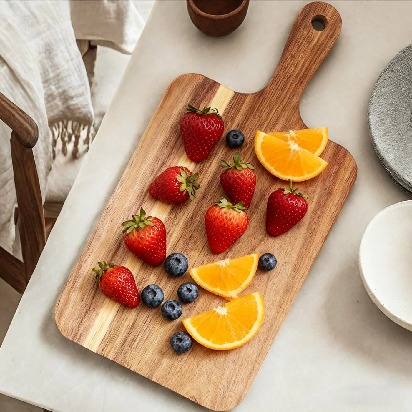 Wooden Cutting Boards for Kitchen, Charcuterie Boards Decorative, Acacia Cutting Boards with Handle, Serving Tray for Cheese Meat Fruit Pizza Bread