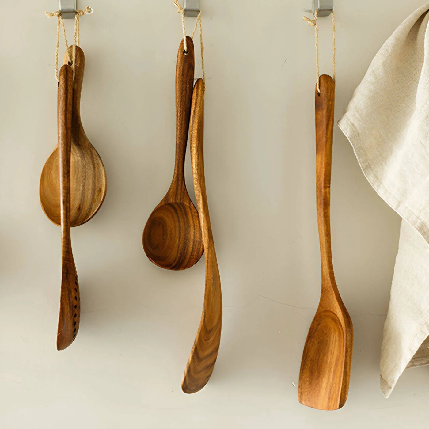 2026 Wooden Spatula for Cooking Sturdy and Durable Wok Spatula Suitable for Long Term Use Kitchen Utensils for Kitchen Cooking Frying Stirring Serving
