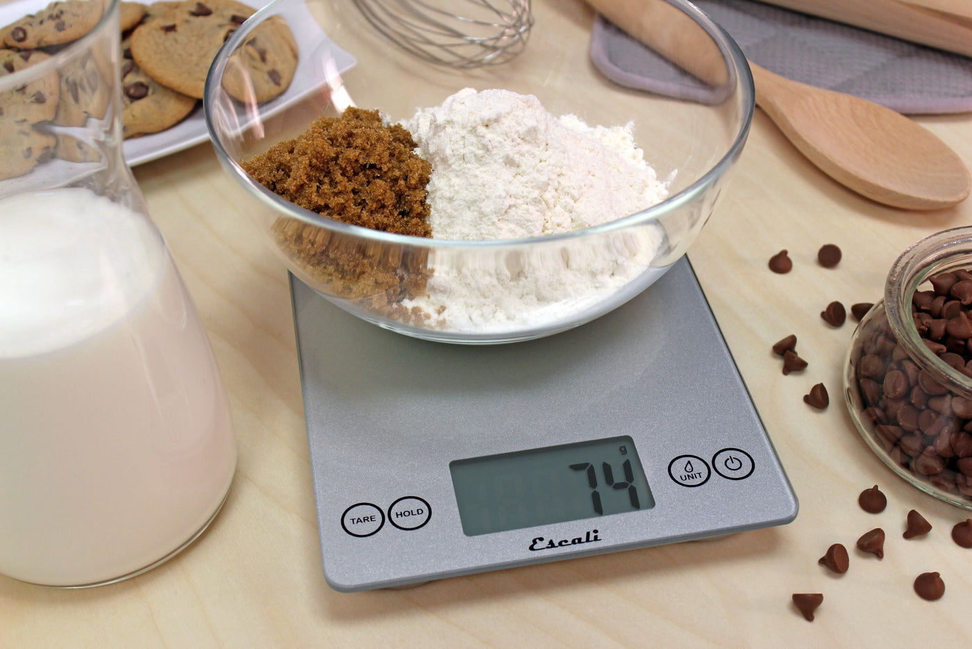 Glass Food Scale Digital Countertop Kitchen, Baking and Cooking Scale with Nutrition and Calorie Counter, 15-Pound Capacity, 9" X 6.5" X .75"