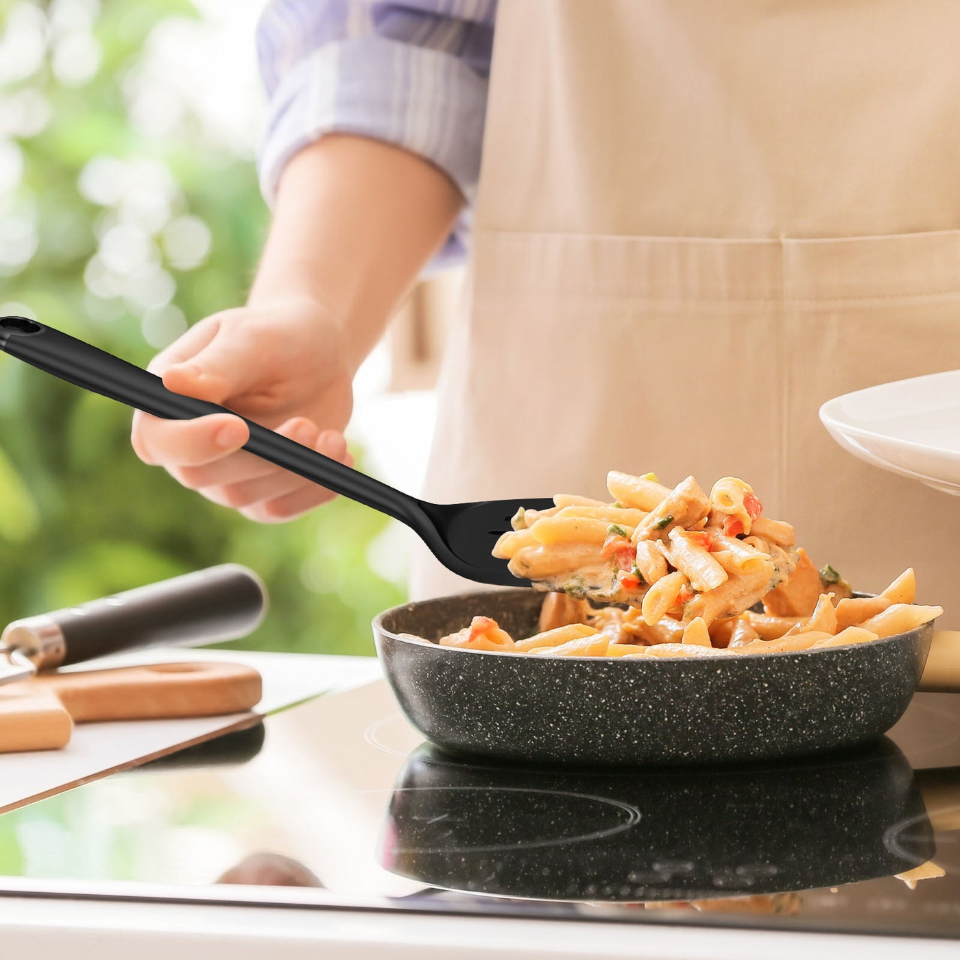 Silicone Kitchen Utensils Set, 600°F Heat Resistant Silicone Cooking Utensils, Spatula, Spoon, Whisk, Tongs