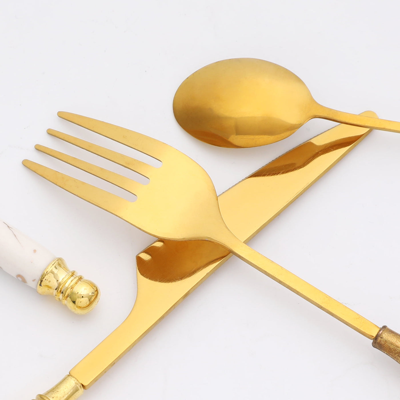 4-Piece Stainless Steel Flatware Set for 1 White, for Everyday Home Kitchen Cooking, Storage and Organization