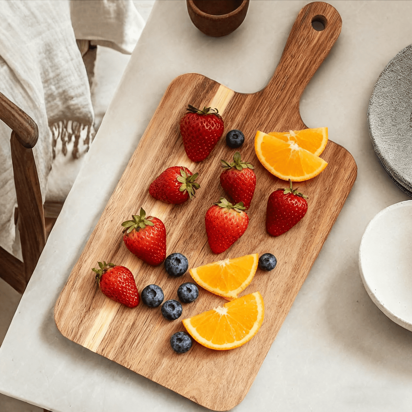 Wooden Cutting Boards for Kitchen, Charcuterie Boards Decorative, Acacia Cutting Boards with Handle, Serving Tray for Cheese Meat Fruit Pizza Bread