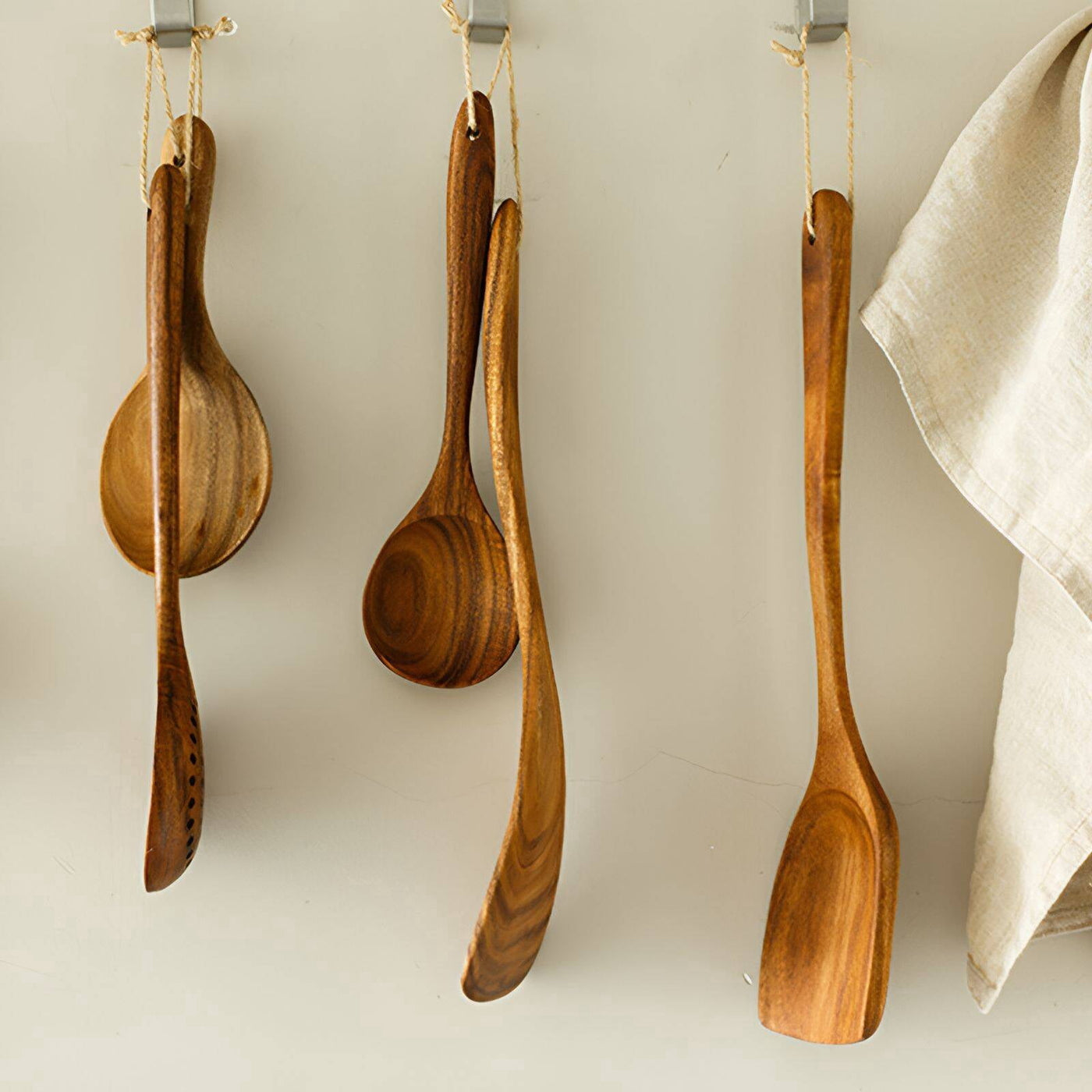 2026 Wooden Spatula for Cooking Sturdy and Durable Wok Spatula Suitable for Long Term Use Kitchen Utensils for Kitchen Cooking Frying Stirring Serving